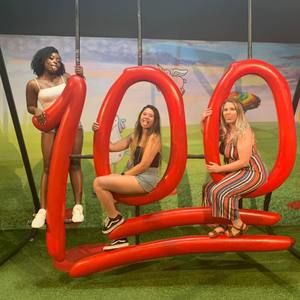 Meet your Posher, Cassandra